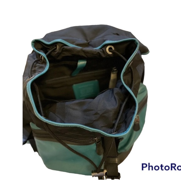 Coach 💚 2 Piece Large Backpack w pockets & additional wallet. - Picture 3 of 5
